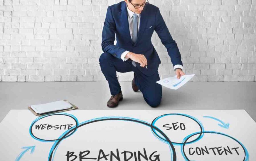 Personal Branding: The Key to Success in the Digital Age